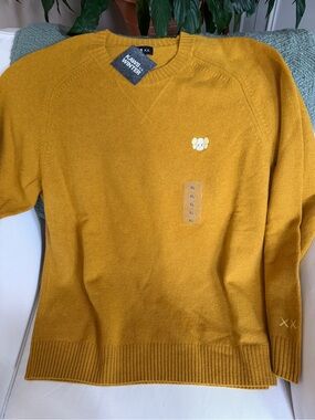 NWT Uniqlo x KAWS Winter Streetwear Hypebeast 100% Lambswool Sweater XL